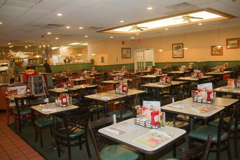 Space Coast Hotel Titusville-Kennedy Space Center Экстерьер фото
