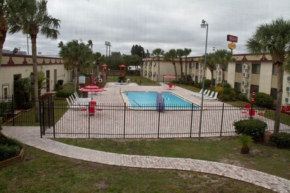 Space Coast Hotel Titusville-Kennedy Space Center Экстерьер фото